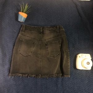 BLACK DENIM SKIRT